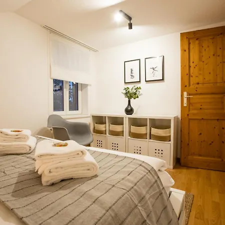 Joy - West Apartment